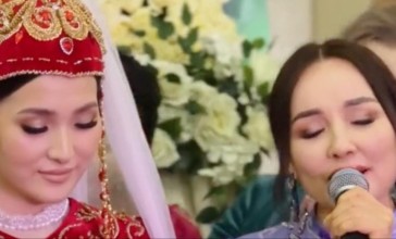 "Келінім келді": Жазира Байырбекова асыға күткен қуанышын айтып, сүйінші сұрады (ВИДЕО)