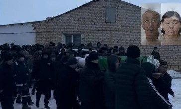 "Алла рақымына алсын": Атырауда қаза тапқан марқұмдарды ақтық сапарға шығарып салды (ВИДЕО)