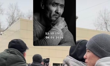 Марқұм Мұрат Бисенбиннің жаназасында телефонмен видео түсірген актерлер сынға қалды (ВИДЕО)