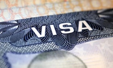 АҚШ 75 елдің азаматтарына иммиграциялық виза беруді тоқтатты: тізімде Қазақстан да бар