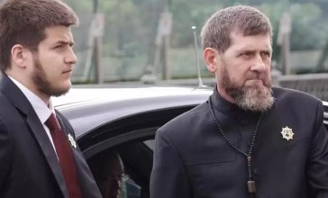 Рамзан Қадыровтың ұлы Грозныйда жол апатына түсіп, ауруханаға жеткізілді – БАҚ