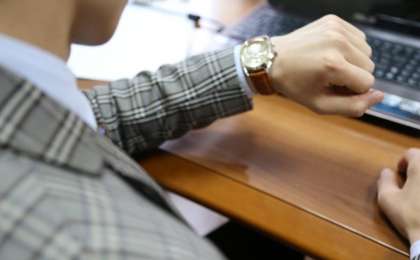 Ерлерге арналған әшекей: Қол сағаты