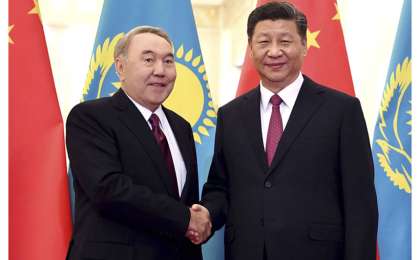 首任总统纳扎尔巴耶夫同中国国家主席习近平举行会晤
