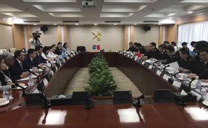 哈萨克斯坦国家收入委员会同中国海关总署签署一系列合作协议