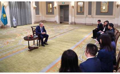 首任总统接受中国主流媒体采访