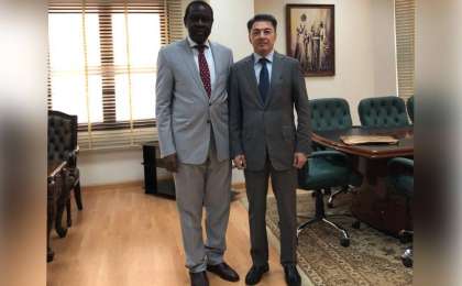 哈萨克斯坦专员会见伊斯兰合作组织副秘书长