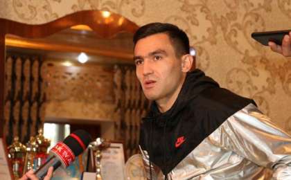 Момынов америкалық боксшымен қолғап түйістіреді