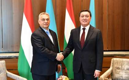 政府总理马明会见匈牙利总理欧尔班