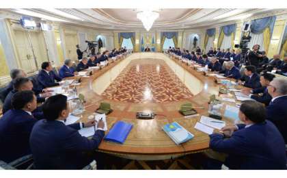 首任总统纳扎尔巴耶夫谈及安全会议主要工作