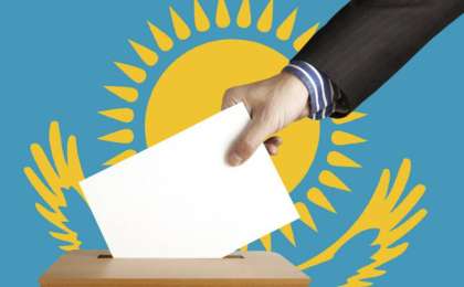 托卡耶夫向宪法委员会提出咨询