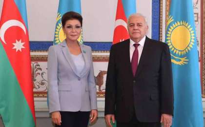 参议院议长纳扎尔巴耶娃在圣彼得堡举行多个双边会晤