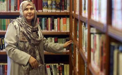 Кітап үшін әкесінің көзіндей дүниені сатып жіберген әйел...