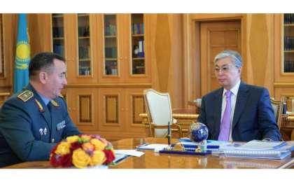 总统就加强武装力量军事纪律下达工作任务