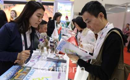 哈萨克斯坦旅游企业参加中国出境旅游展 展示旅游业产品