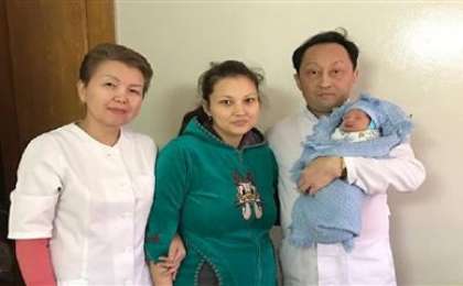 Бауырын ауыстырған әйел екінші рет босанды