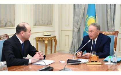 首任总统接见总检察长