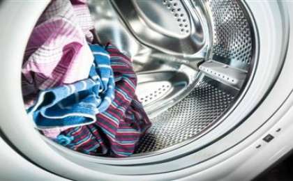 Бала кір жуғыш машинаның ішінде көз жұмды