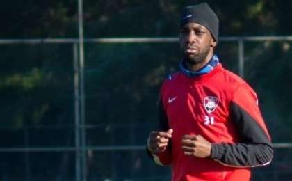 Қызылордалық "Қайсар" футболшысы үйлену тойын Францияда өткізді - новости Казахстана