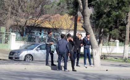 Мектеп оқушылары арасында жаппай төбелес болған