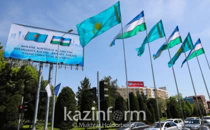 塔什干街道装饰一新 迎接托卡耶夫总统到访