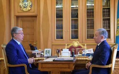 托卡耶夫总统接见马吉利斯议长尼格马图林