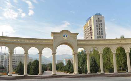 阿尔法拉比大学代表团访华 与中国高新技术企业代表举行会晤