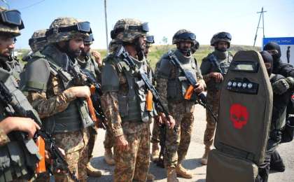 哈萨克斯坦和巴基斯坦举行联合军事演习