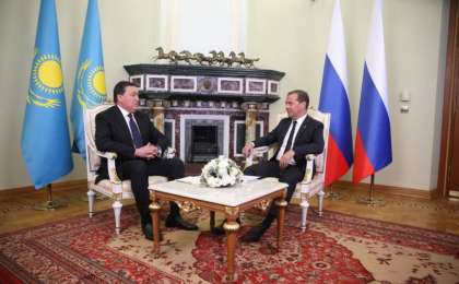 阿斯哈尔•马明在鞑靼斯坦会见俄罗斯政府总理梅德韦杰夫