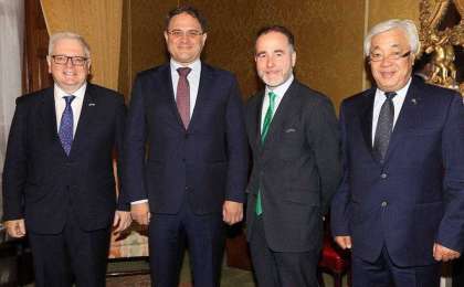 哈萨克斯坦与英国继续加强各领域合作