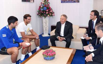 纳扎尔巴耶夫与西班牙前任国王通电话