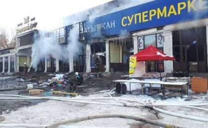 Алматыда базар тағы да өртке оранды