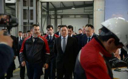 政府总理视察库斯塔奈农机制造厂