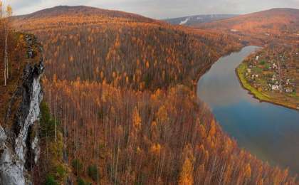 哈俄两国上院议长讨论乌拉尔河地位问题