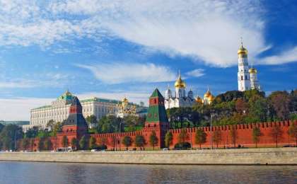 参议院议长正在对俄罗斯进行正式访问