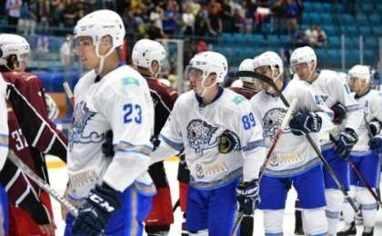 冰球：雪豹队在国际季前赛中荣获亚军