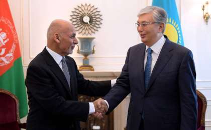 托卡耶夫同阿富汗总统加尼会晤