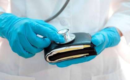 2020年起医疗卫生工作人员工资将提高30%