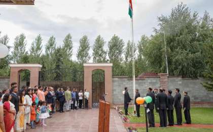 印度驻哈使馆在努尔-苏丹举行独立73周年活动