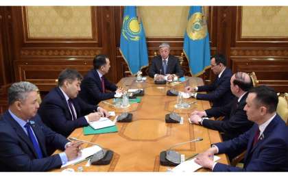 总统会见主要政党领导人