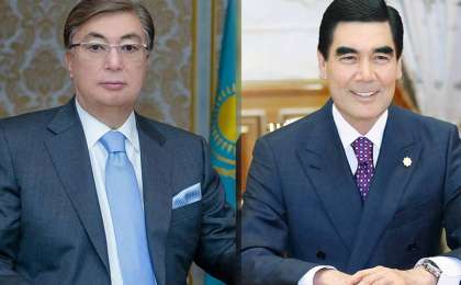 托卡耶夫同土库曼斯坦总统通电话