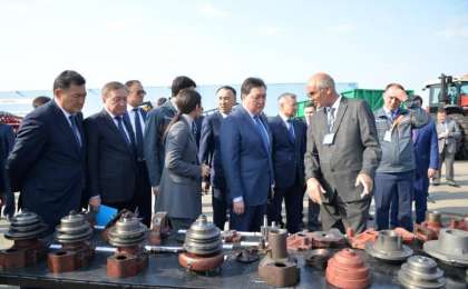 政府总理视察库斯塔奈州