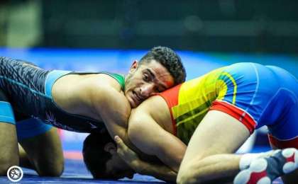 青年摔跤世锦赛首日：哈萨克斯坦代表团收获2枚铜牌