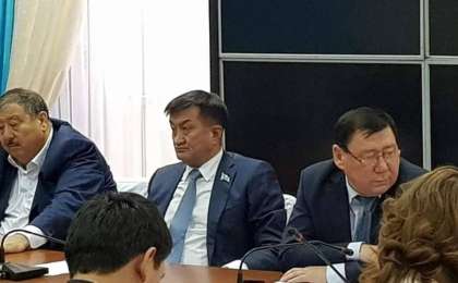 Презентация (слайд): Информатика | Paint графикалық редакторымен жұмыс