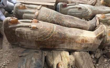 古代埃及墓园出土20具保存完好的木制棺材