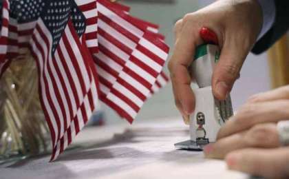 美国宣布移民新规：依赖公共福利者将更难获绿卡