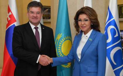 纳扎尔巴耶娃同欧安组织主席会面