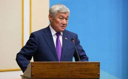 政府副总理介绍哈萨克斯坦疾病预防和控制工作