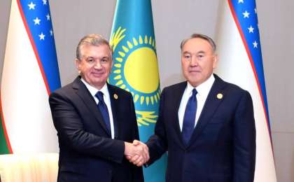 首任总统会见乌兹别克斯坦总统米尔济约耶夫