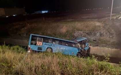 马来西亚公交车事故致10人死亡