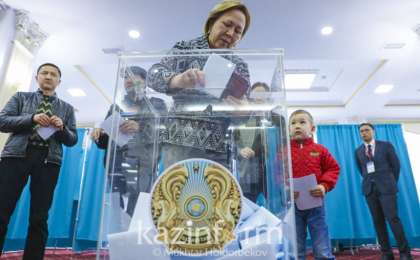 哈萨克斯坦选民的投票积极性给俄罗斯观察员留下了深刻映像